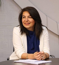 JÜLİDE İSKENDEROĞLU  27. DÖNEM ÇANAKKALE MİLLETVEKİLİ