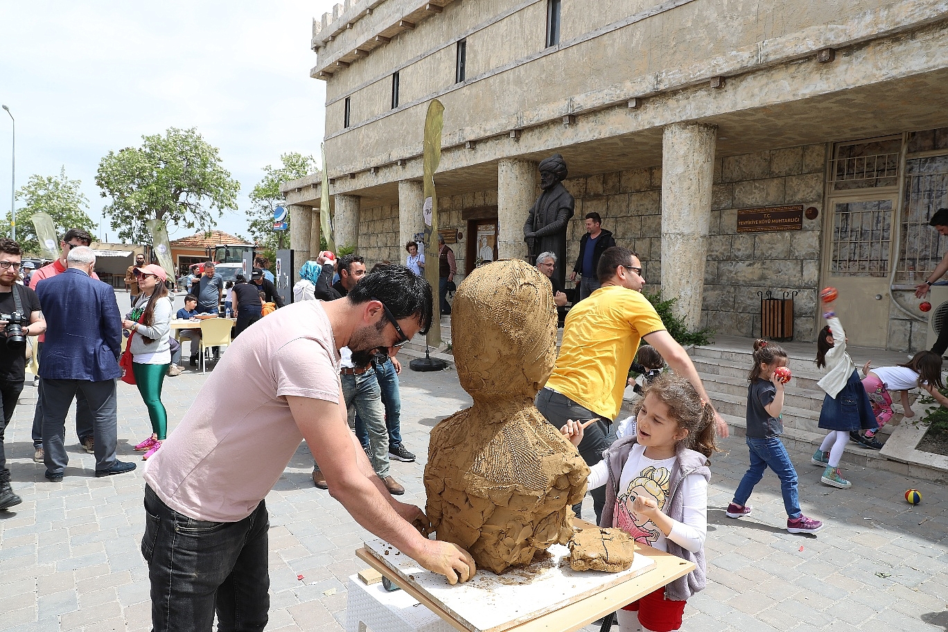 OPET’in ‘Arkeo-Köy’ü Tevfikiye sanatseverlere kültür-sanat dolu bir gün yaşattı