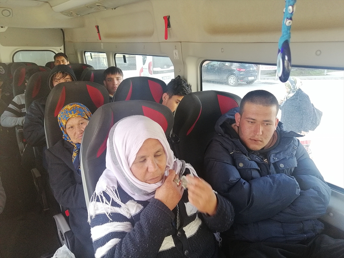 Çanakkale'de 33 düzensiz göçmen yakalandı