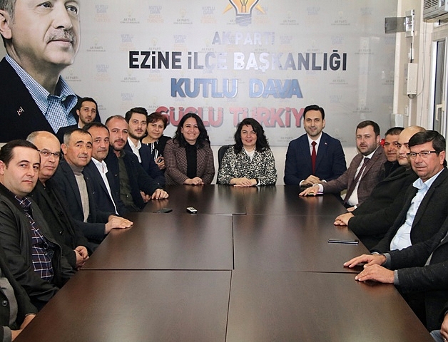 İlk ziyaret Ezine İlçe Başkanlığı’na oldu