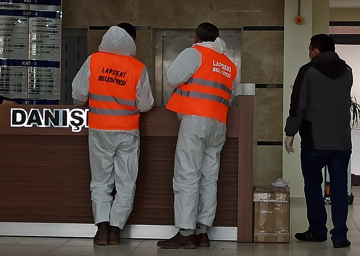 Lapseki'de "Vefa Sosyal Destek Grubu" çalışmalarını sürdürüyor