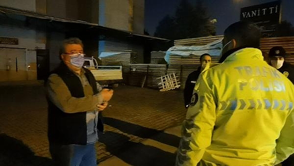 Oğlu polisin 'dur' ihtarına uymayan baba: İçeri girsin yatsın da rahat edelim