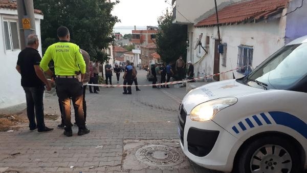 Gelibolu'da annesini başına keserle vurarak öldürdü