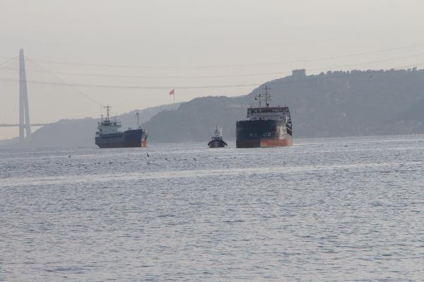 2021/09/istanbul-bogazinda-2-kuruyuk-gemisi-carpisti-1bee7c05a8a1-6.jpg