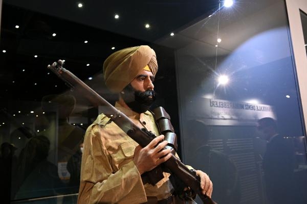 Çanakkale'de Hint taburu askerlerinin gerçekçi mankenleri sergileniyor