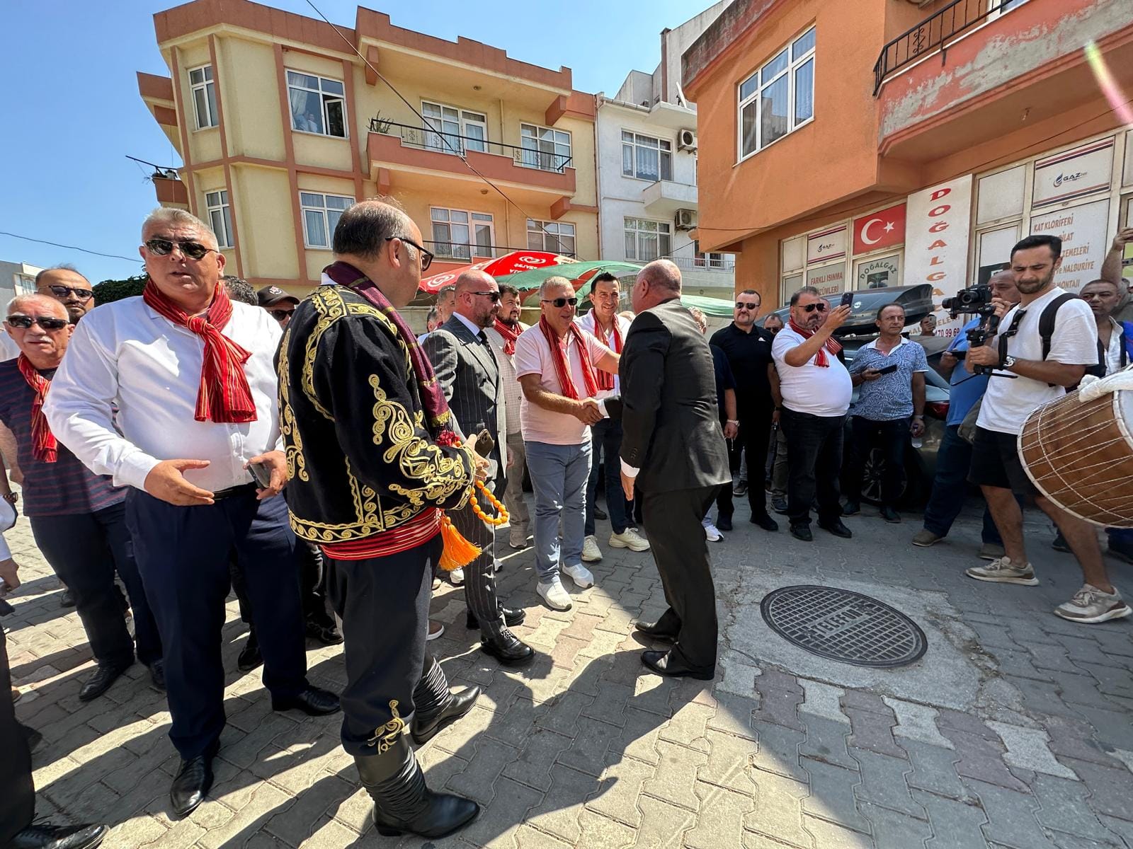 290. Geleneksel Tarihi Çardak Yağlı Pehlivan Güreşleri Coşkuyla Başladı