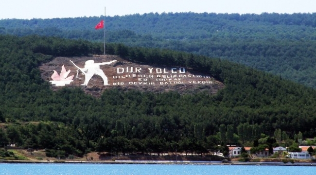 Çanakkale'de Bayraklar Yarıya İndirildi