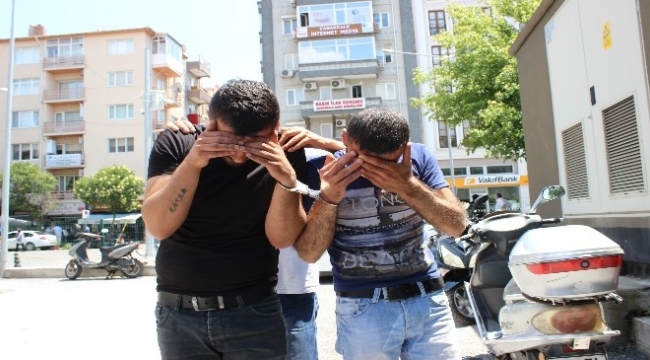Çanakkale'de Ev Hanımını 20 Bin Tl Dolandıran Zanlılar Yakalandı
