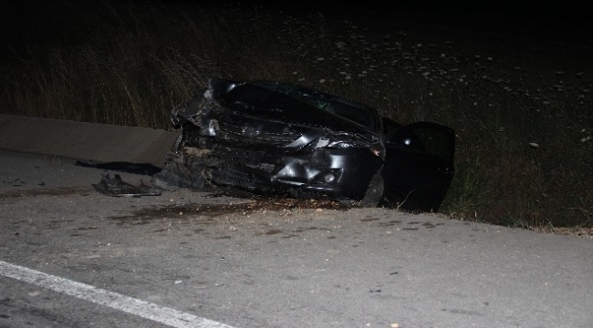 Çanakkale'de Trafik Kazası: 1 Ölü 2 Yaralı