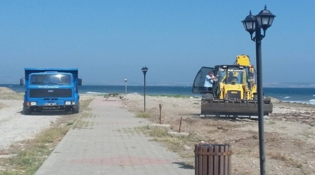 Çardak'ta Sahil Temizliği