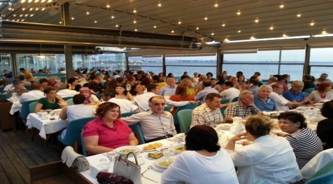 CHP İl Ve Merkez İlçe Yönetimleri İftarda Buluştu
