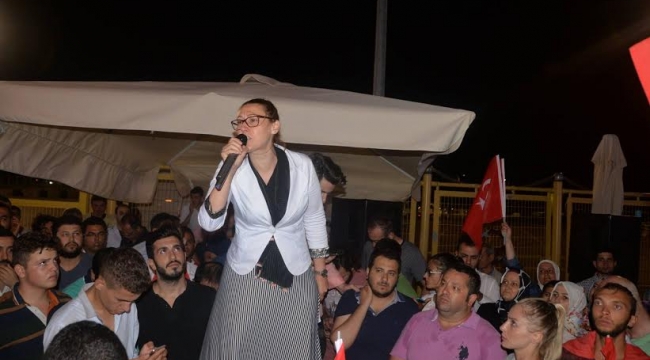 Çanakkale’de Demokrasi Nöbeti Devam Ediyor