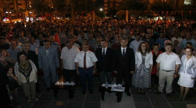 Çanakkale'de Demokrasi ve Milli Birlik Mitingi’ düzenlendi.