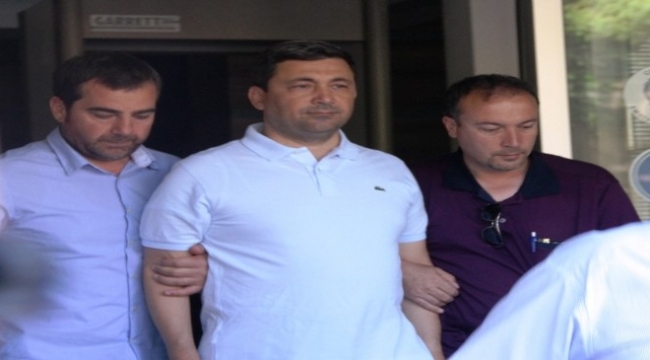 Çanakkale'de Gözaltına Alınan Tuğamiral Adliyeye Sevk Edildi