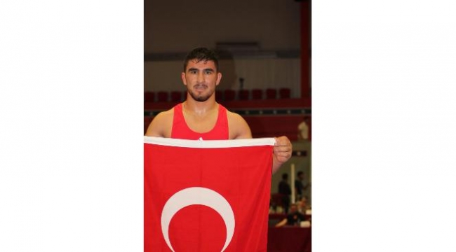 Çanakkaleli Feyzullah Aktürk, Avrupa Şampiyonu oldu
