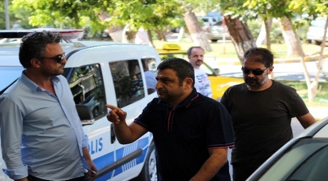Eski ÇOMÜ Rektörü Laçiner ve kardeşi gözaltında