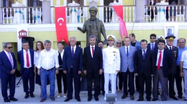 Çanakkale'ye Piri Reis Heykeli