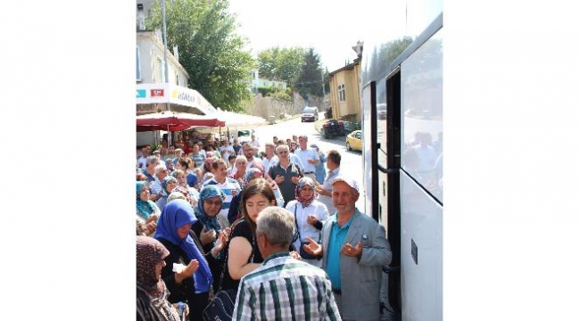 Hacı adayları uğurlandı