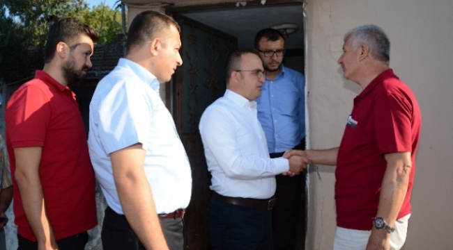 Turan Şehit Ailesini Evinde Ziyaret Etti