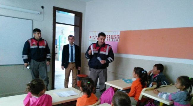 Jandarma Trafik Timlerinden İlkokul Öğrencilerine Eğitim