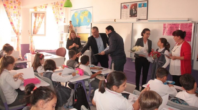 Kepez Belediyesi Çocuklara Kitap Hediye Etti