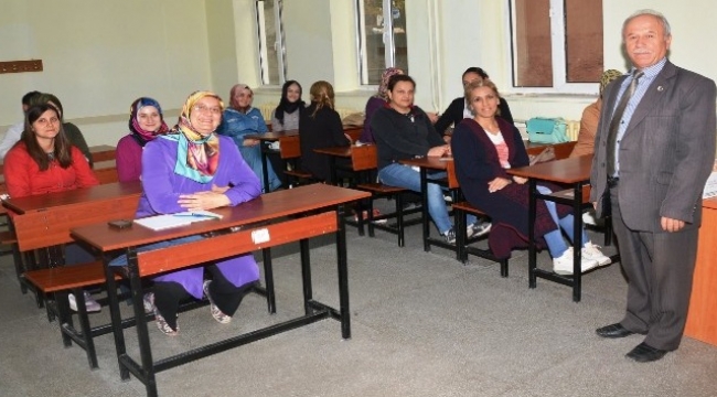 Lapseki’de 50 kişiye hasta kabul kursu verilecek