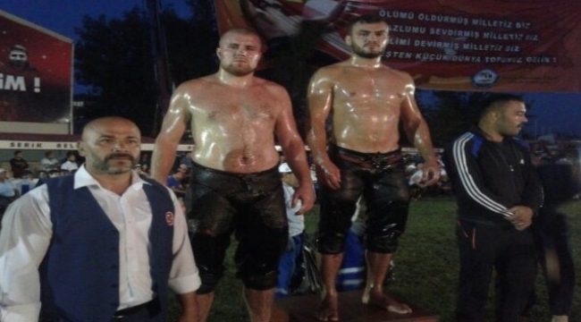 Umurbeyli güreşçi Antalya’da birinci oldu