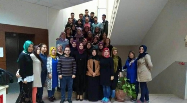 Üniversite Öğrencilerine Ev Yemekleri İkramı