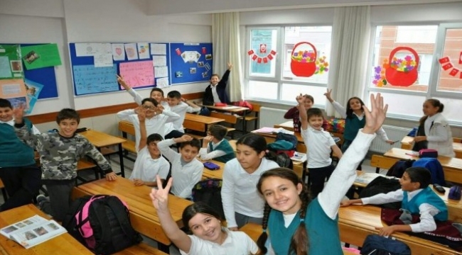 Çanakkale Görsel Tanıtım Derneğinden eğitime destek