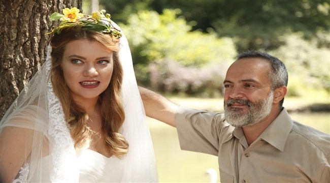 DERYA ŞENSOY GELİN OLDU…