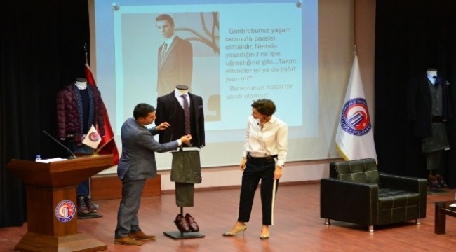 Giyinmenin püf noktaları konuşuldu