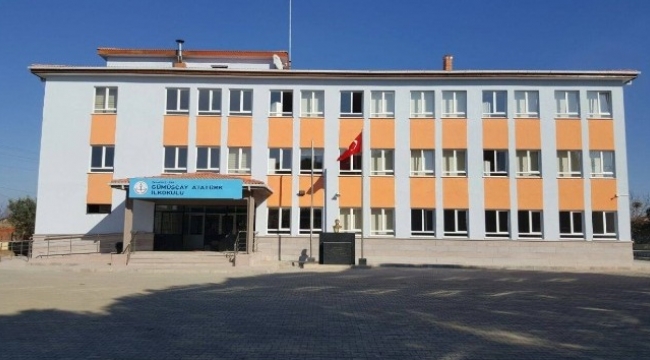 Özel idarenin okul inşaatları sürüyor