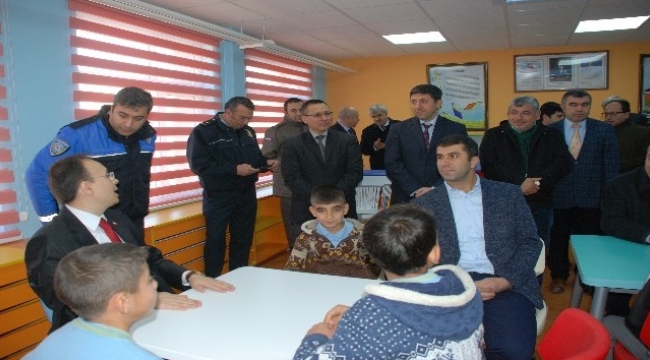 ‘Şehit Polis Demet Sezen Kütüphanesi’ törenle açıldı