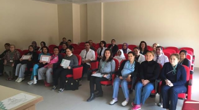 EZİNE DEVLET HASTANESİ GEBE BİLGİLENDİRME SINIFI ve DİYABET OKULU İLK MEZUNLARINI VERDİ