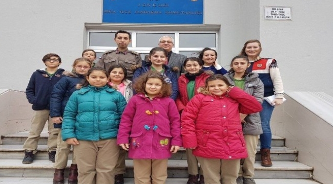 İlkokul öğrencilerinden güvenlik güçlerine ziyaret