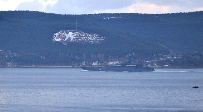 ‘Korolev’ adlı Rus savaş gemisi Çanakkale Boğazı’ndan geçti.
