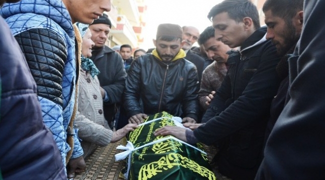 Çanakkale'de yangında ölen 13 aylık bebek toprağa verildi