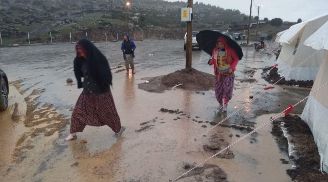 Deprem Bölgesinde Yağmur