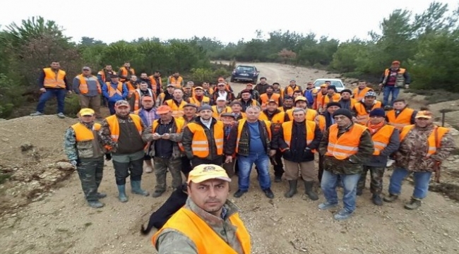 Lapsekili avcılardan özçekimli kapanış