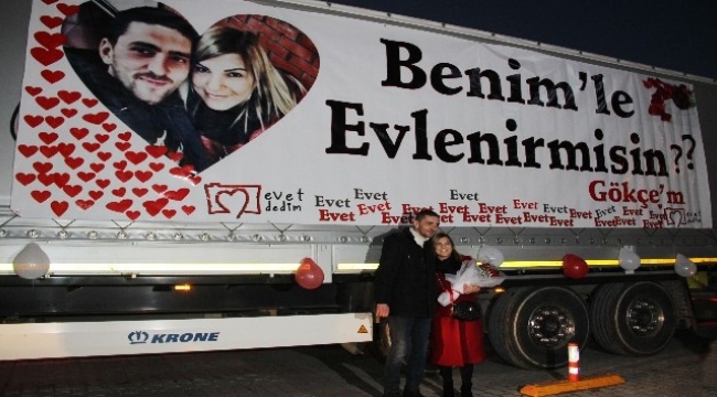 Tırla evlilik teklifi