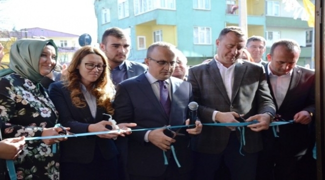 Biga’da, AK Parti Seçim Koordinasyon Merkezi açıldı