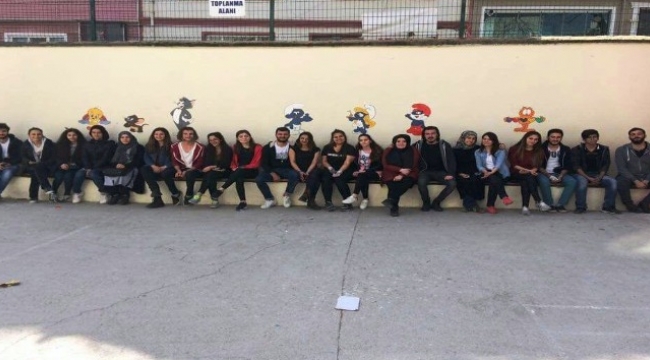Biga Umut Işığı Topluluğu, Sakarya İlkokulu’nu renklendirdi