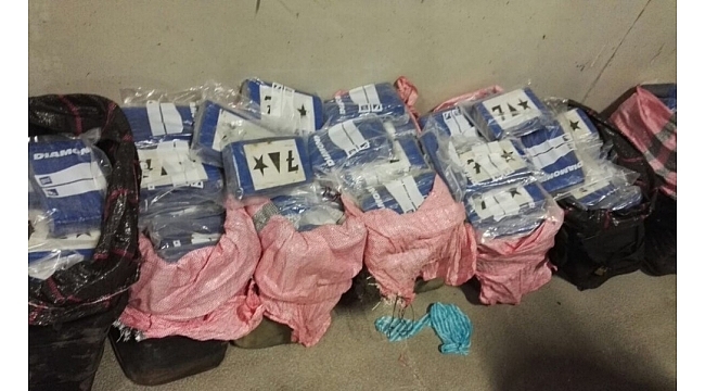 Çanakkale'de gemide 293 kilo kokain ele geçirildi