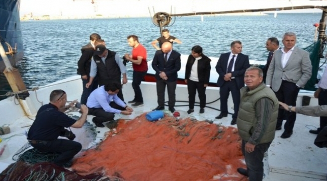 Jumbo karides av sezonu törenle açıldı