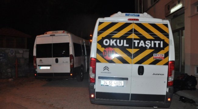 Okul Taşıtıyla Göçmen Kaçırırken Yakalandılar