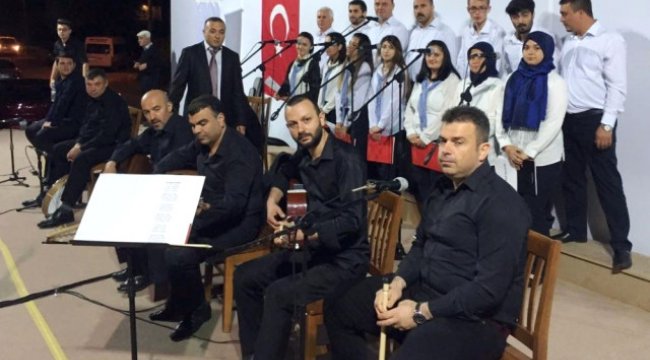 Fabrikada Motivasyonu Artırmak İçin Koro Kurdular