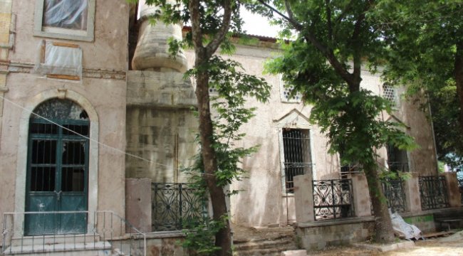 Fatih'in Camisi 552 Yıl Sonra Ezansız Kaldı