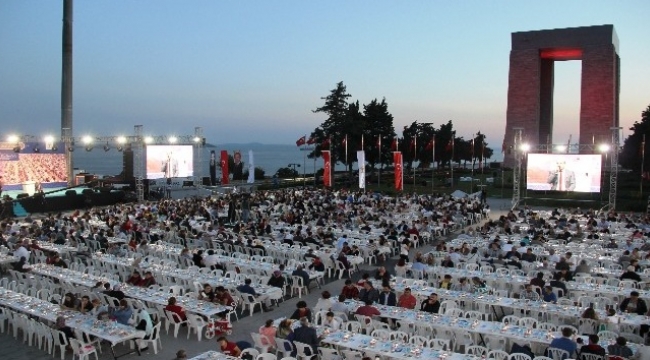 Şehitler Abidesi’nde iftar