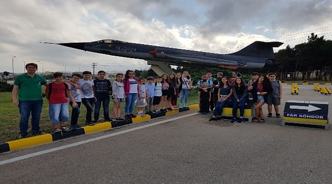 60 çocuk 6’ıncı Ana Jet Üstünde F-16 simülasyonuyla deneyim yaşadı