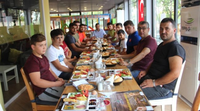 Termal Park&#039;tan Çan Belediyesi Güreşçilerine Kahvaltı